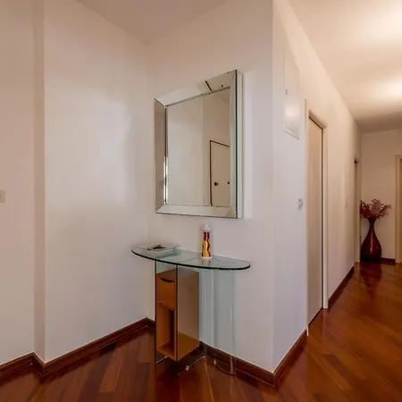 Luxury Zen سبليت